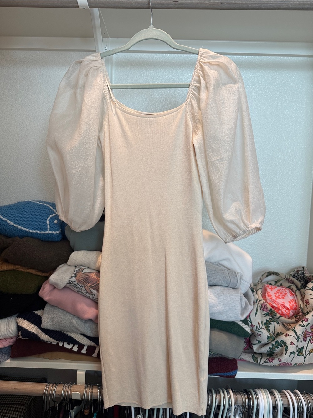 Elegant Cream Puff-Sleeve Midi Dress